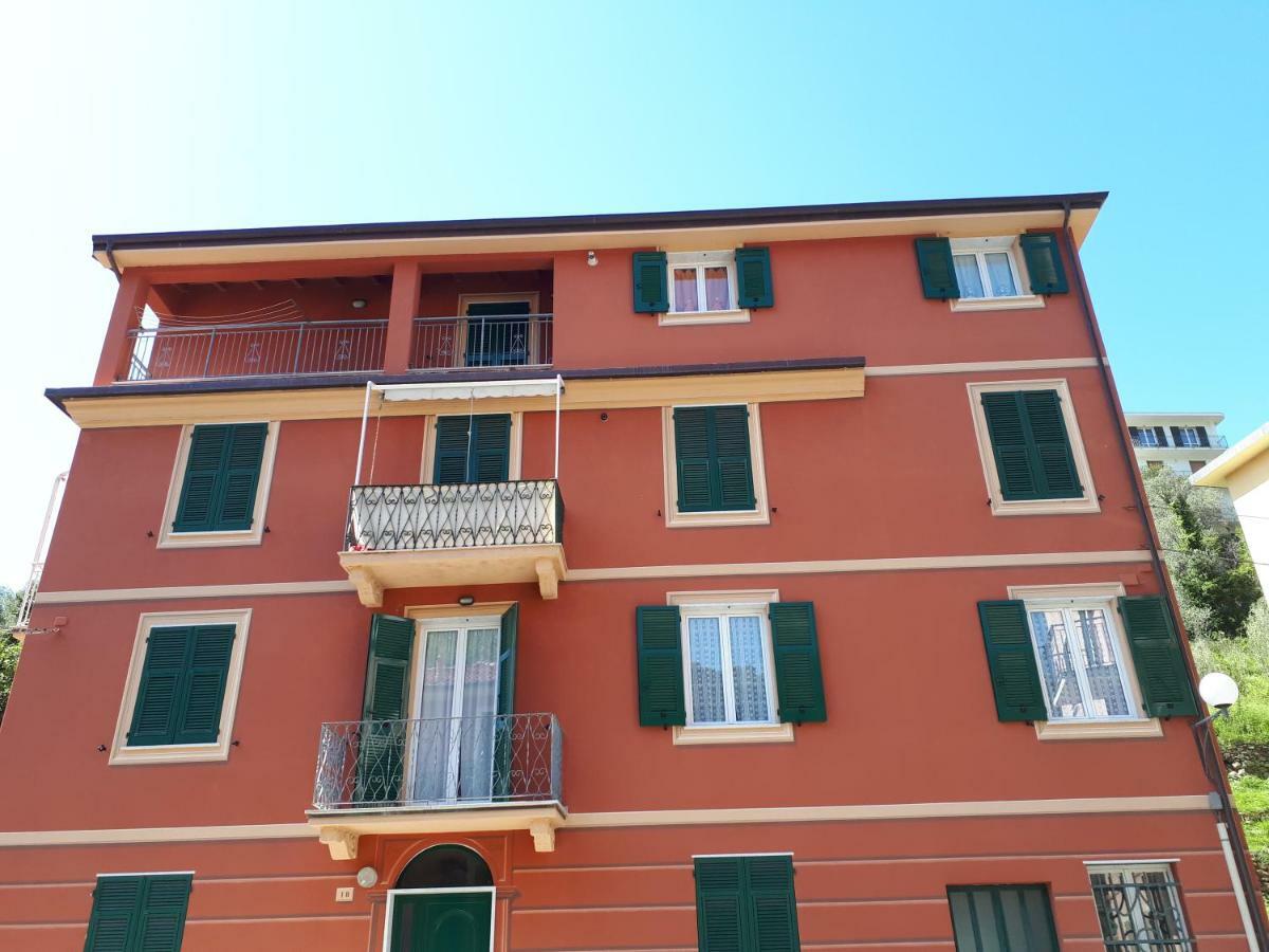 Appartamenti Enrica Moneglia Exteriör bild